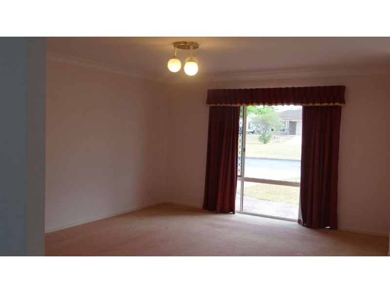 6 Parkway Street, Rothwell QLD 4022