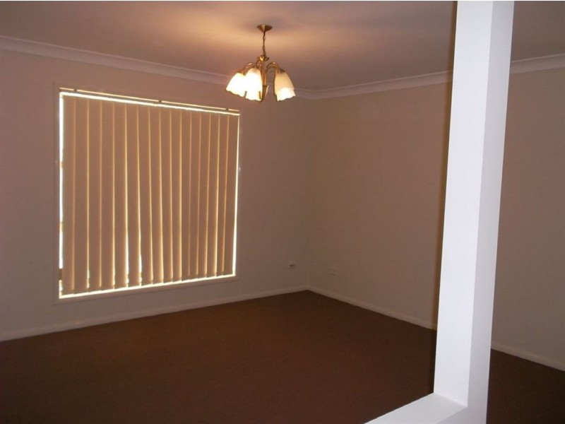 17 Page Street, North Lakes QLD 4509