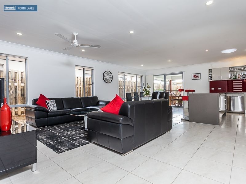 11 Parkvista Drive, Mango Hill QLD 4509