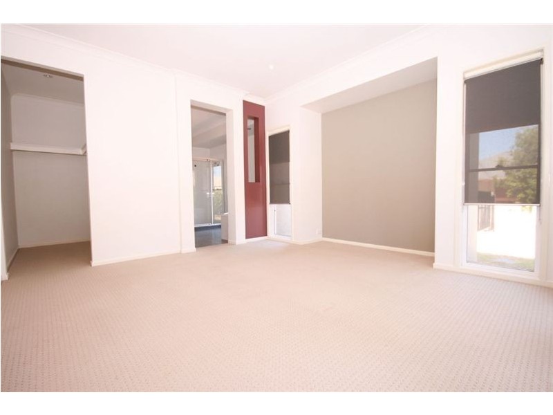 5 Grebe Circuit, North Lakes QLD 4509