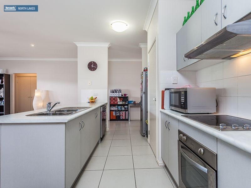 30 Kurrajong Circuit, North Lakes QLD 4509