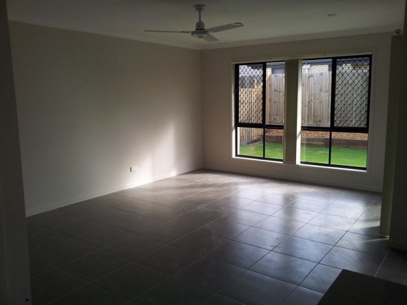 40 Cowen Terrace, North Lakes QLD 4509