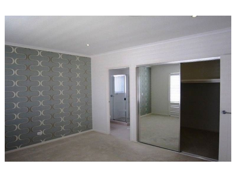 9 Holly Crescent, Griffin QLD 4503