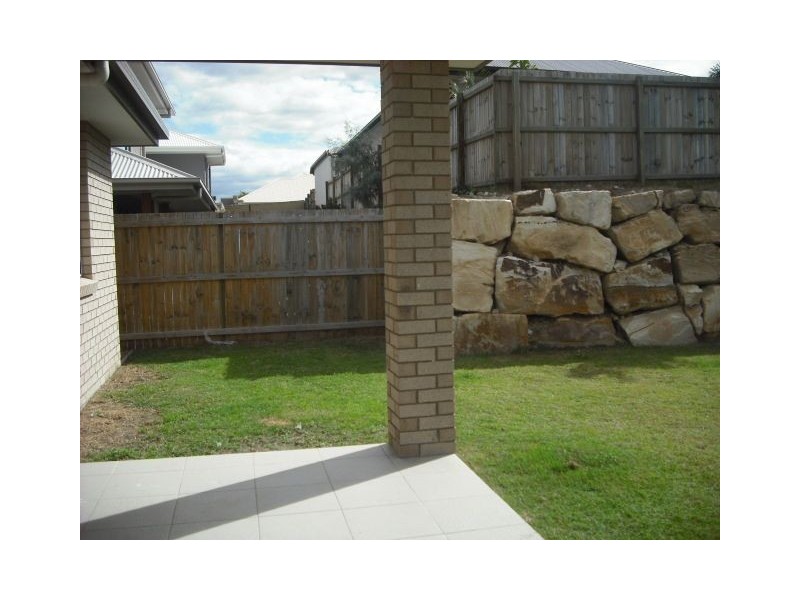 5 Lester Parade, North Lakes QLD 4509