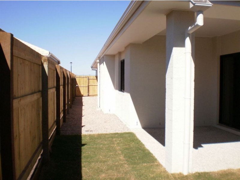 16 Player Street, North Lakes QLD 4509