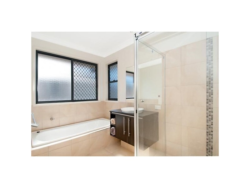 10 Trevino Parade, North Lakes QLD 4509
