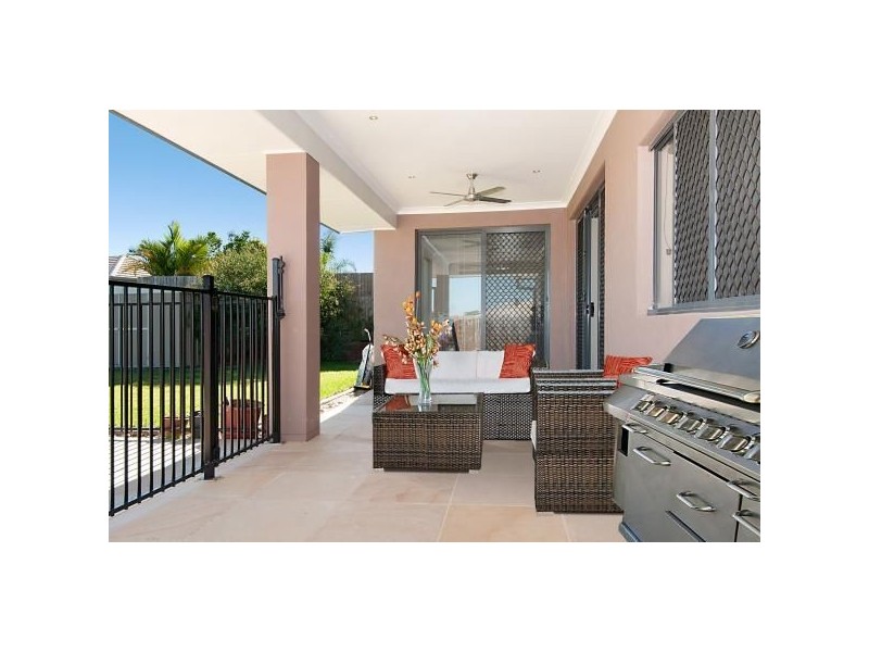 10 Trevino Parade, North Lakes QLD 4509