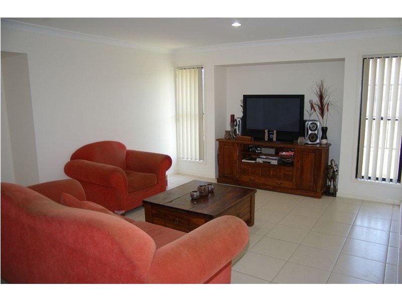 7 Waterway Crescent, Murrumba Downs QLD 4503