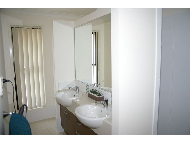 7 Waterway Crescent, Murrumba Downs QLD 4503
