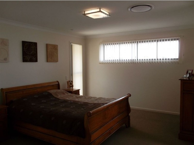 30 Augusta Parade, North Lakes QLD 4509