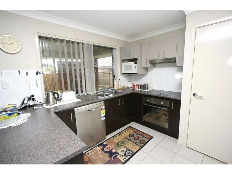 17 Fabian Place, Bracken Ridge QLD 4017