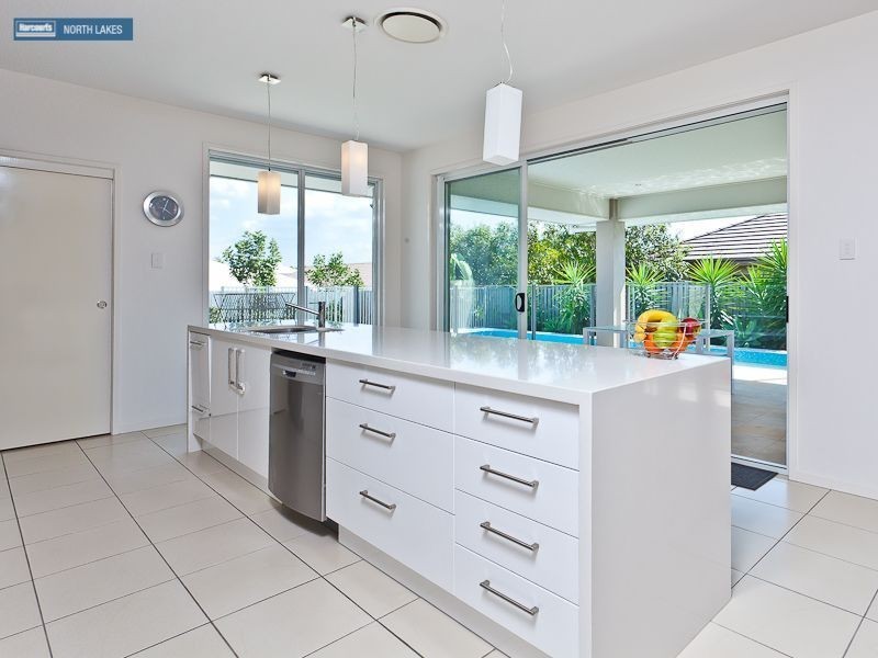 11 Elkington Circuit, North Lakes QLD 4509
