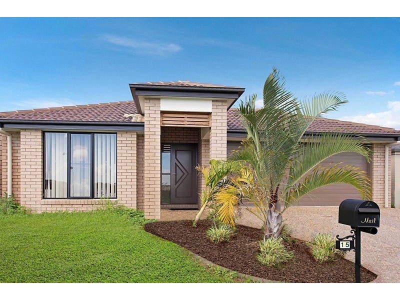 15 Nina Crescent, North Lakes QLD 4509