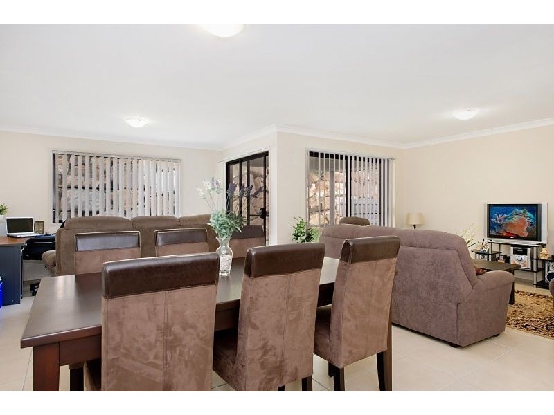 15 Nina Crescent, North Lakes QLD 4509