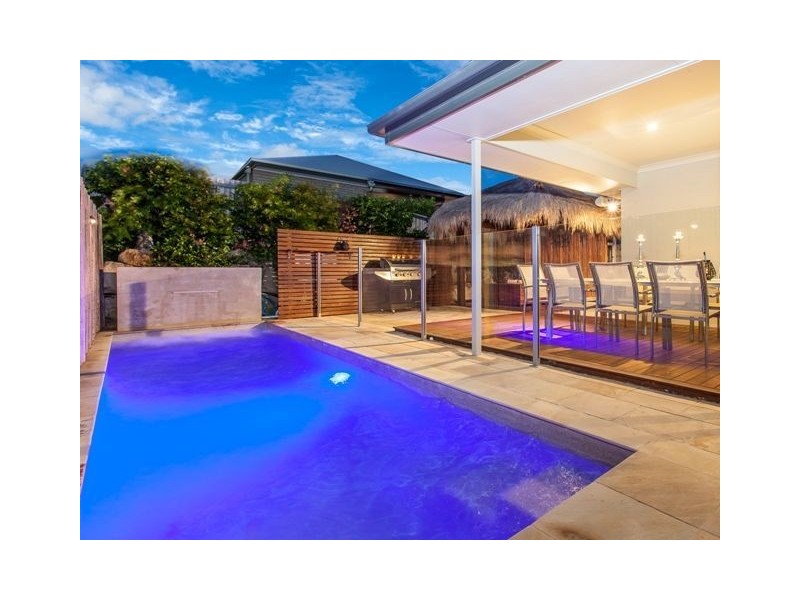 32 Mackintosh Drive, North Lakes QLD 4509