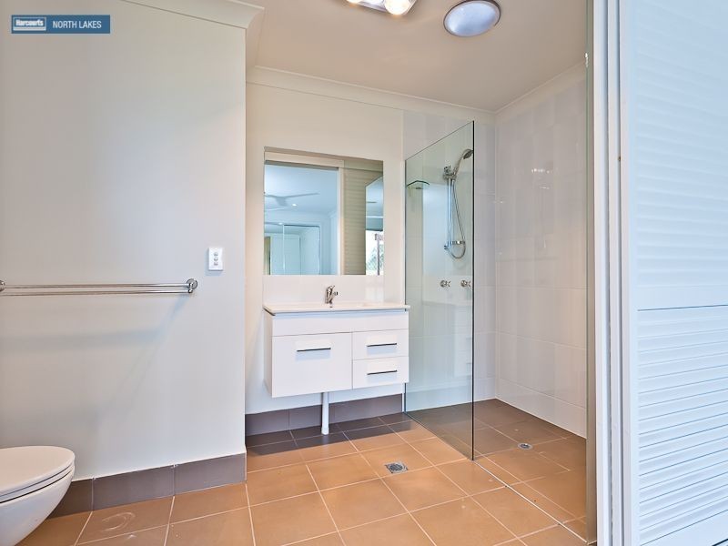 9 Manhattan Crescent, North Lakes QLD 4509