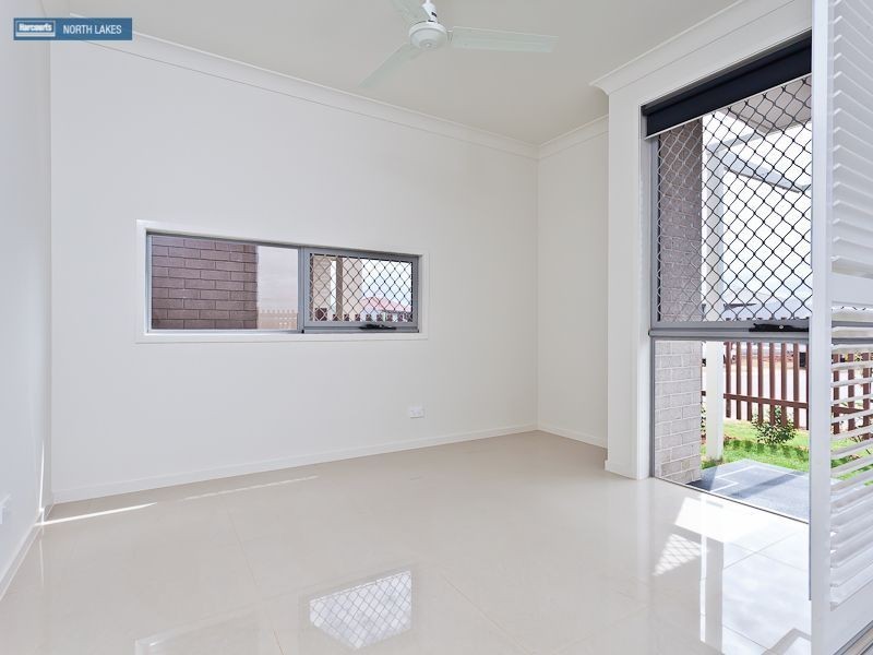 9 Manhattan Crescent, North Lakes QLD 4509
