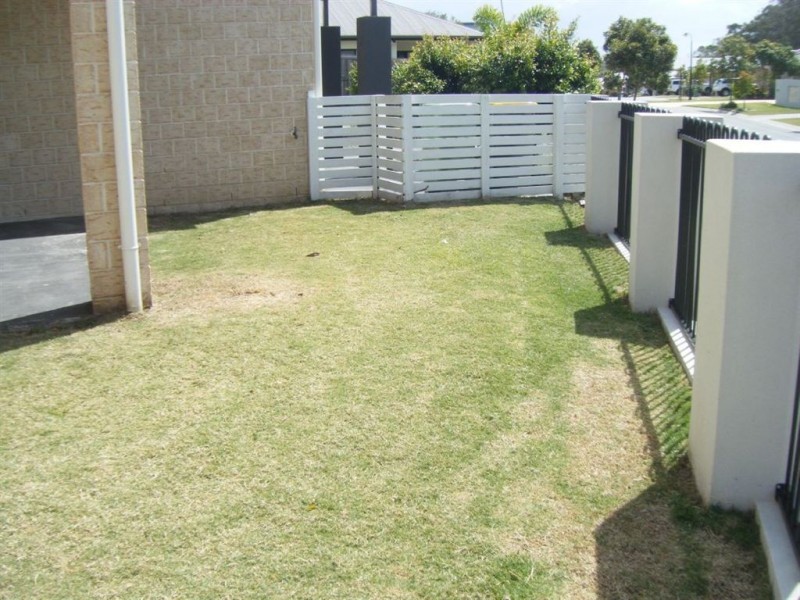 1/5 Kangaroo Street, North Lakes QLD 4509