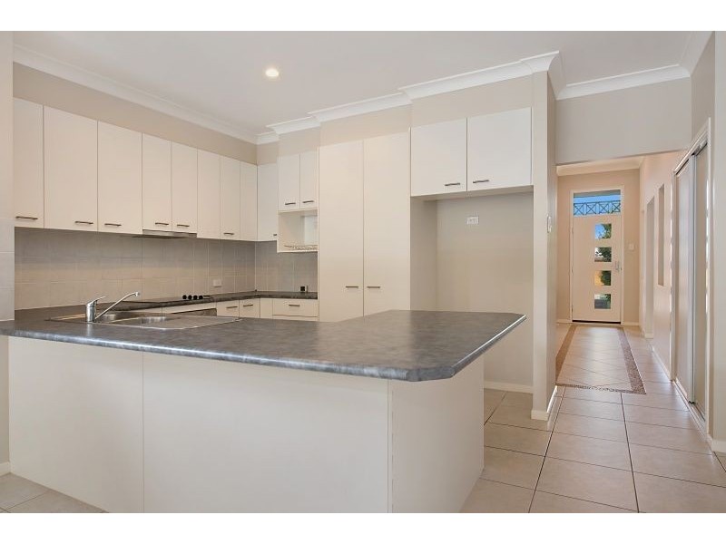 8 Ringtail Crescent, North Lakes QLD 4509