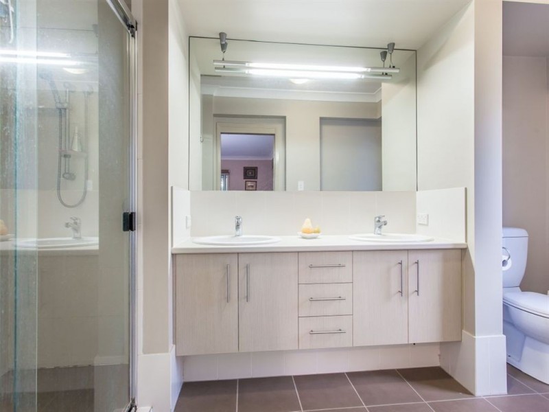 48 Elkington Circuit, North Lakes QLD 4509