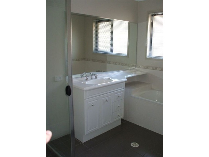 4 Conway Street, North Lakes QLD 4509