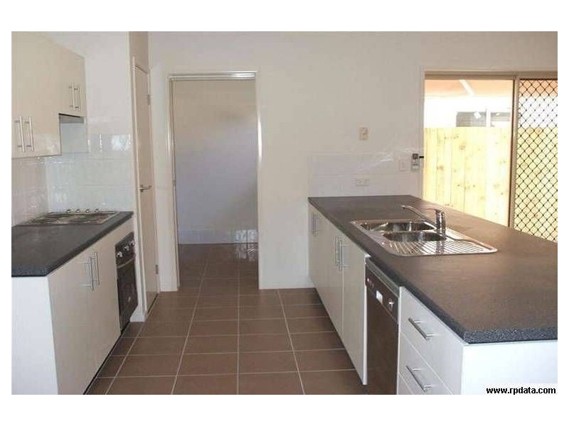 31 Echidna Parade, North Lakes QLD 4509