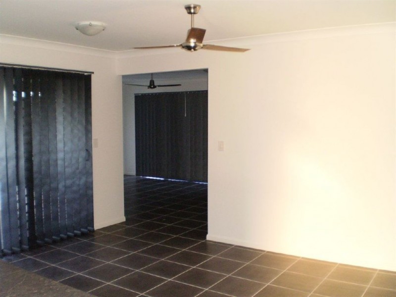16 Menara Circuit, North Lakes QLD 4509