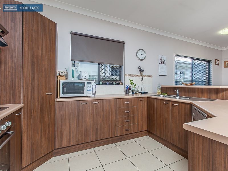 11 Silkyoak Court, North Lakes QLD 4509