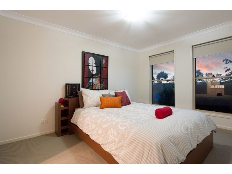 17 Highcliff Crescent, North Lakes QLD 4509