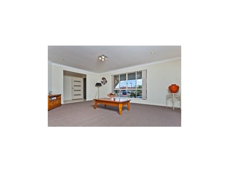 1 Currawinya Street, North Lakes QLD 4509