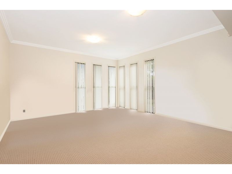 11 Riley Court, North Lakes QLD 4509