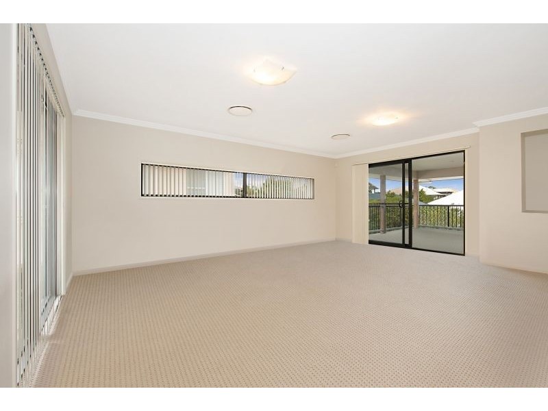 11 Riley Court, North Lakes QLD 4509
