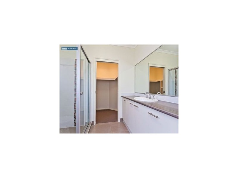 18 Dunnart st, North Lakes QLD 4509