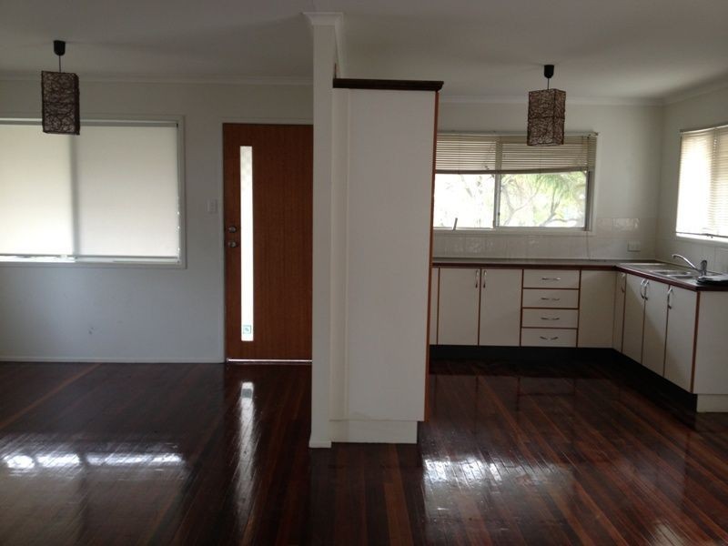 12 Ettie Street, Redcliffe QLD 4020