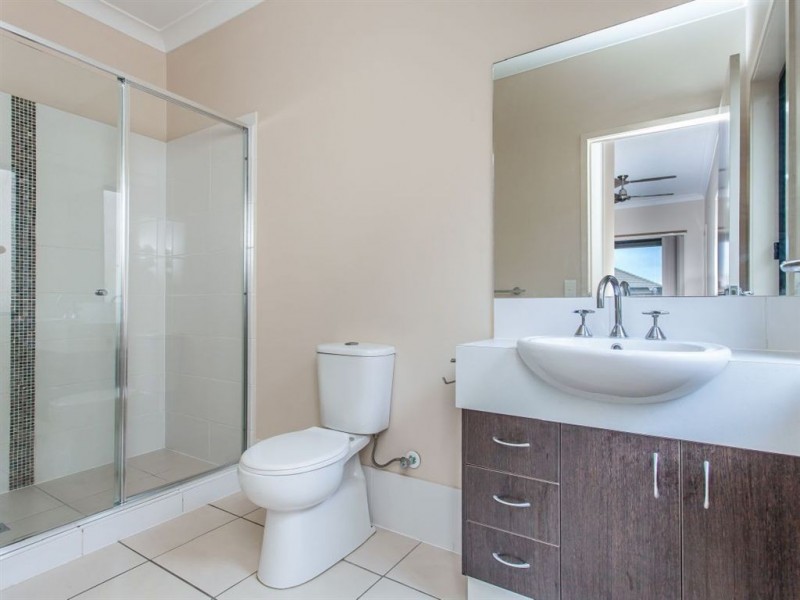 4 Player Street, North Lakes QLD 4509