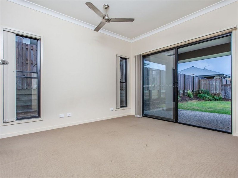 4 Player Street, North Lakes QLD 4509