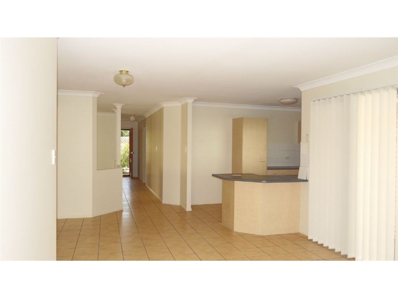 5 Cunningham Crescent, North Lakes QLD 4509
