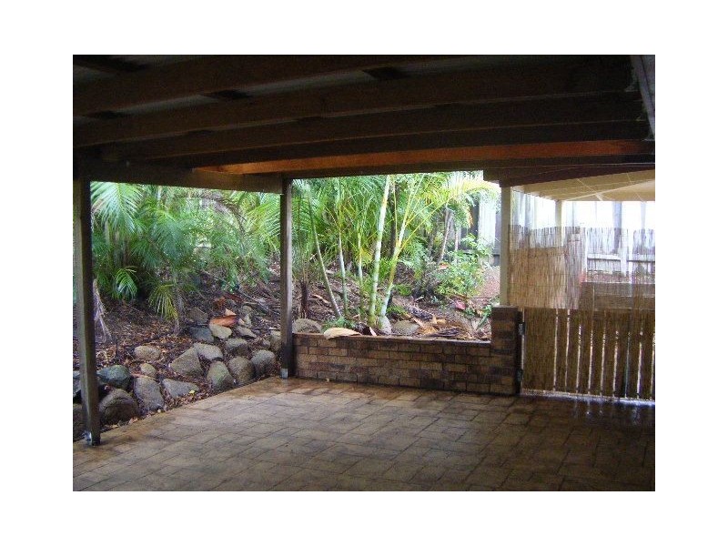 101 Rue Montaigne, Petrie QLD 4502