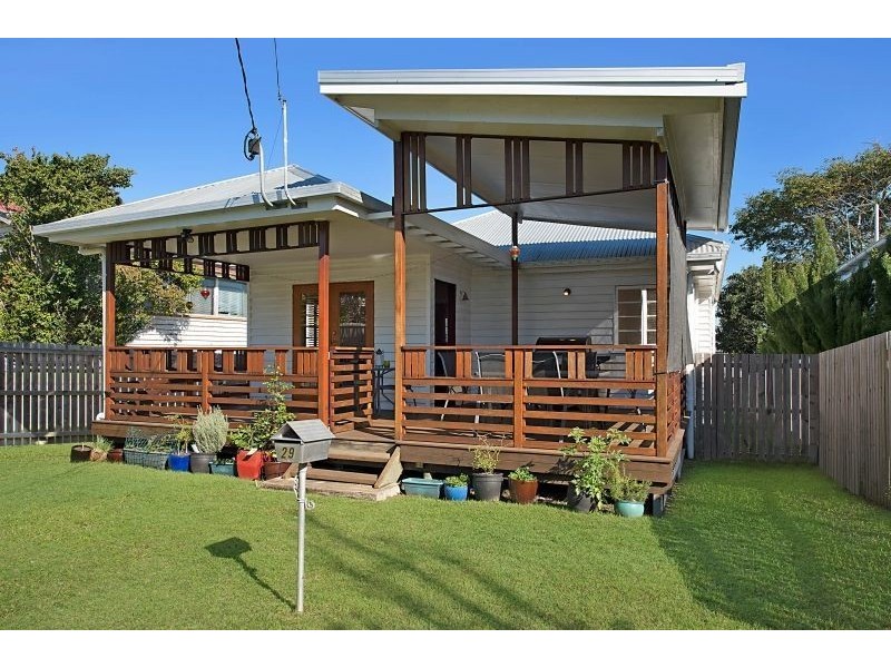 29 Borella Street, Sandgate QLD 4017