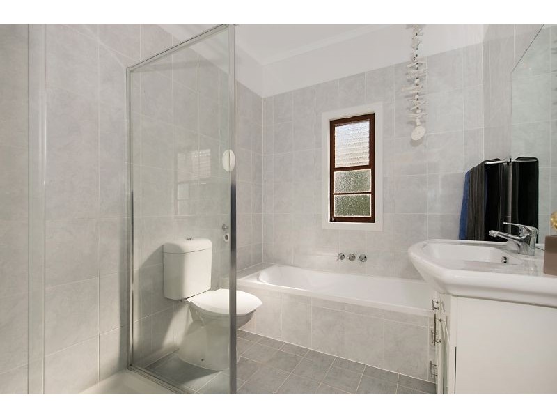 29 Borella Street, Sandgate QLD 4017