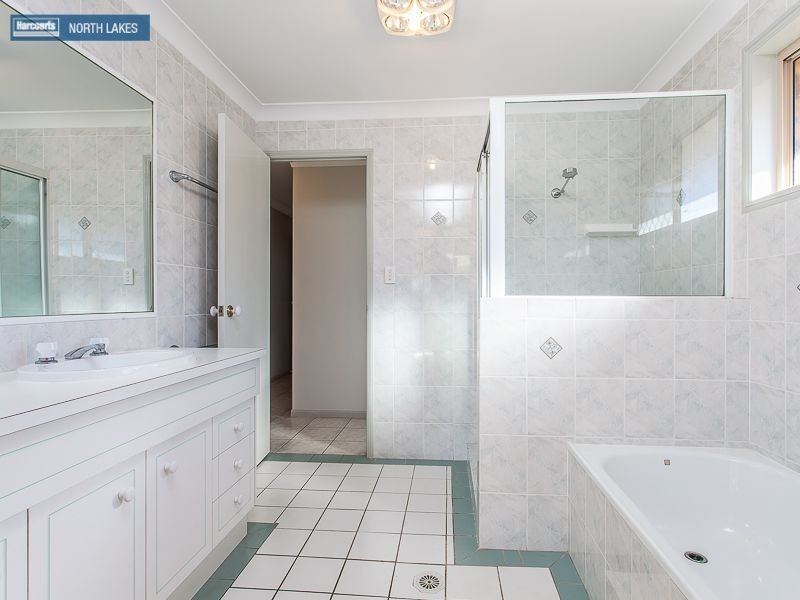 30 Mountain Blue Drive, Kallangur QLD 4503