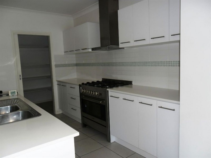 33 Astley Parade, North Lakes QLD 4509
