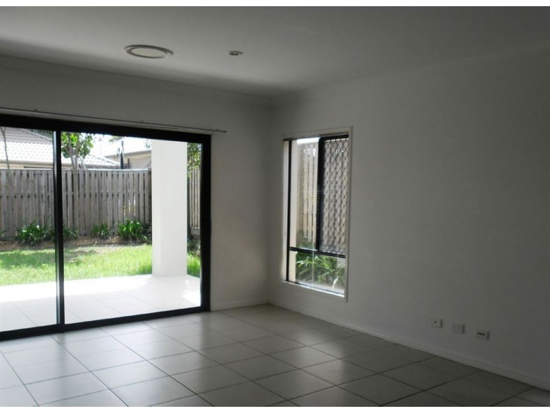 33 Astley Parade, North Lakes QLD 4509