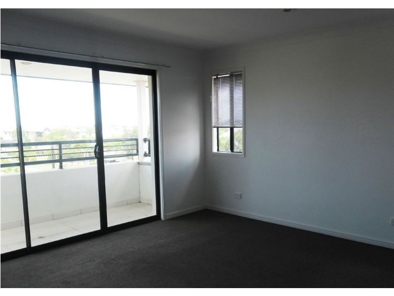 33 Astley Parade, North Lakes QLD 4509