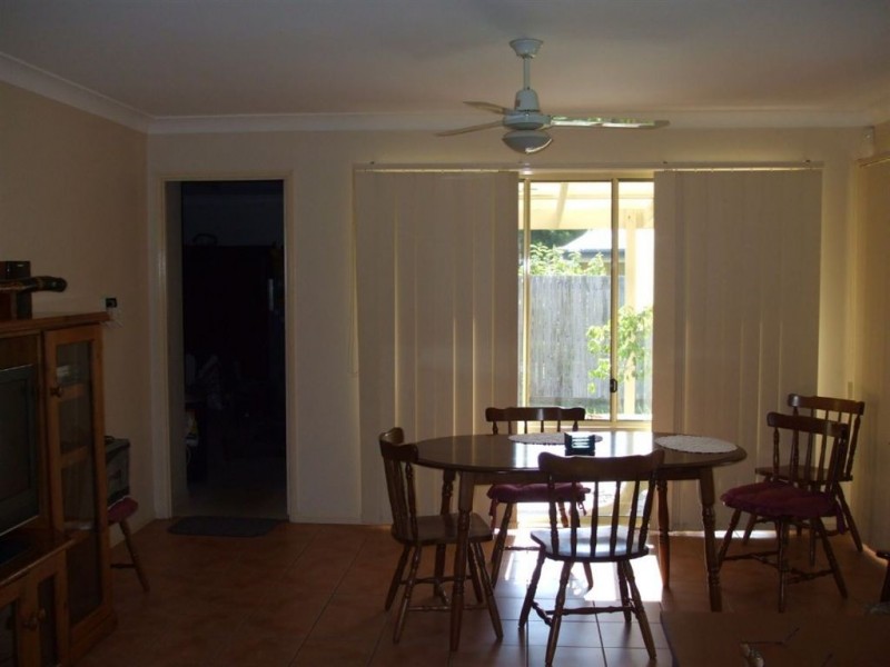 3 Whitfield Cres, North Lakes QLD 4509