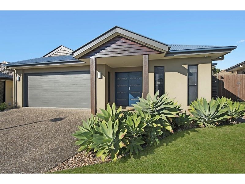 6 Brookfield Street, North Lakes QLD 4509