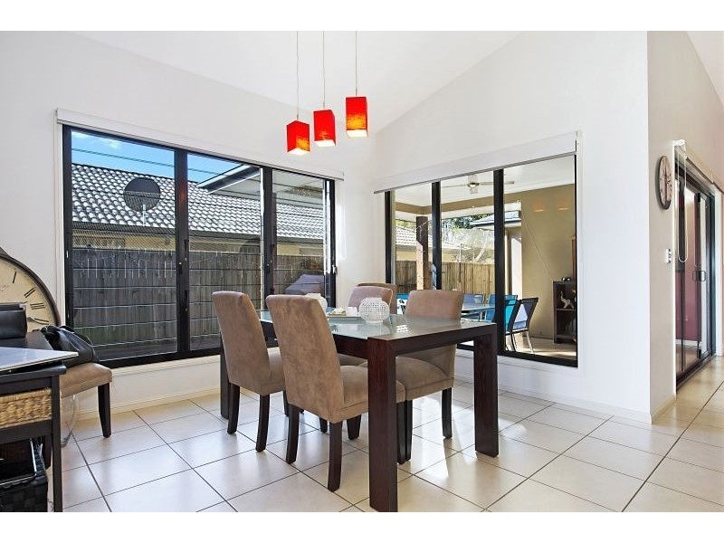 6 Brookfield Street, North Lakes QLD 4509
