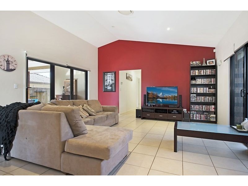 6 Brookfield Street, North Lakes QLD 4509