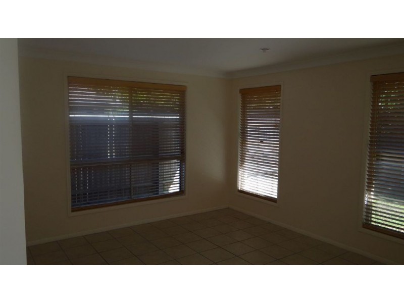 19 Pearson Court, North Lakes QLD 4509