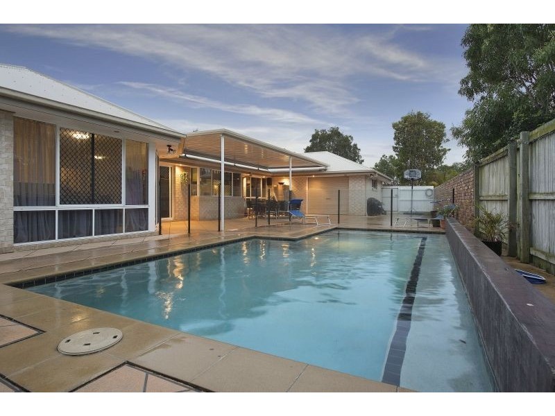 5 Petermann Drive, North Lakes QLD 4509